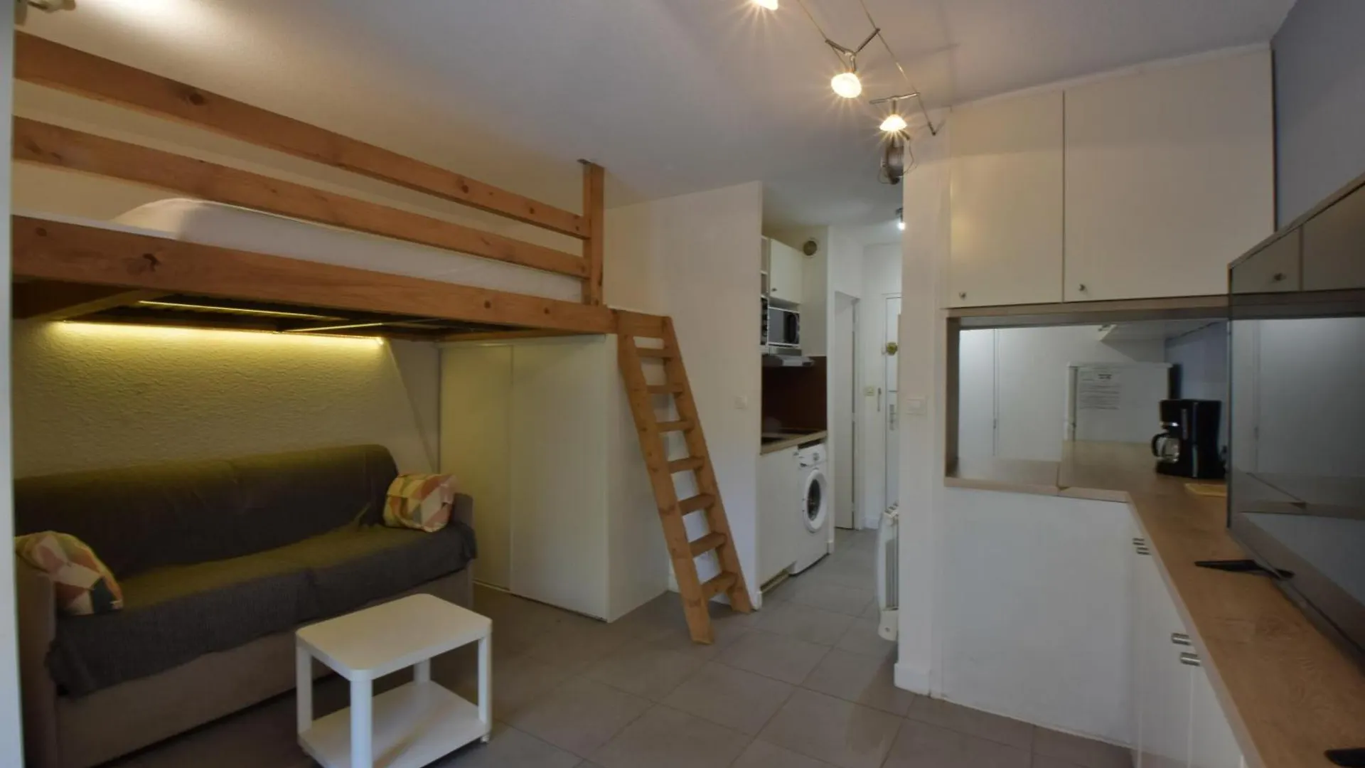 Apartment Le Lagon Bleu Borneo Frejus France